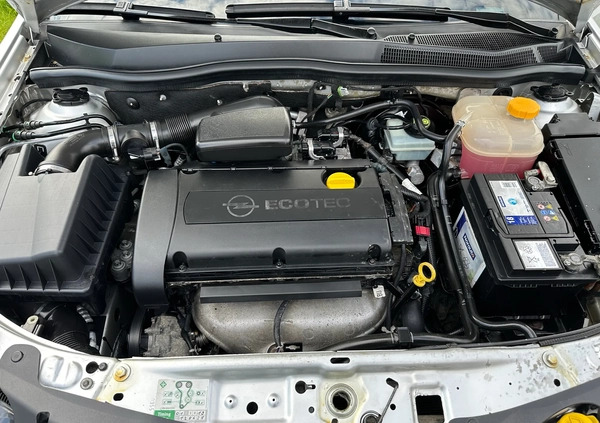 Opel Astra cena 11900 przebieg: 165000, rok produkcji 2005 z Sochaczew małe 436